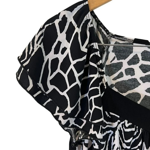 Claudia Richard Black and White Blouse XL Abstract Animal Print Layered Sleeves - Picture 3 of 6